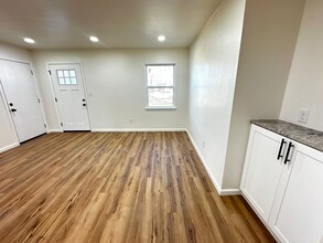 2006 San Francisco Dr in Dallas, TX - Building Photo - Building Photo