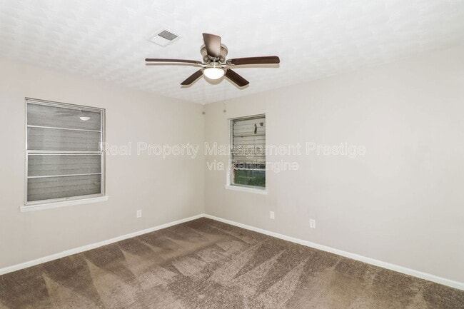517 N Linden Dr in Texas City, TX - Building Photo - Building Photo