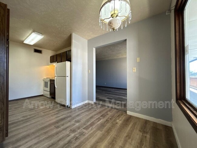 1004 18th St in Belleville, KS - Building Photo - Building Photo