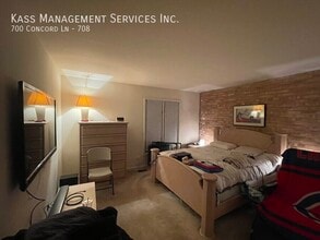 700 Concord Ln in Barrington, IL - Building Photo - Building Photo