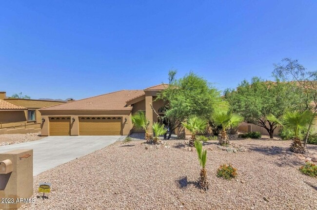 15842 E Sunflower Dr in Fountain Hills, AZ - Building Photo - Building Photo