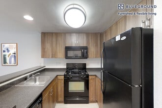 111 Via Serena in Rancho Santa Margarita, CA - Building Photo - Building Photo