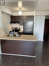 88-988 Times Ave in Markham, ON - Building Photo - Building Photo
