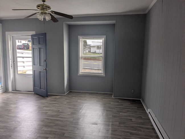 718 W Main St in Greeneville, TN - Building Photo - Building Photo