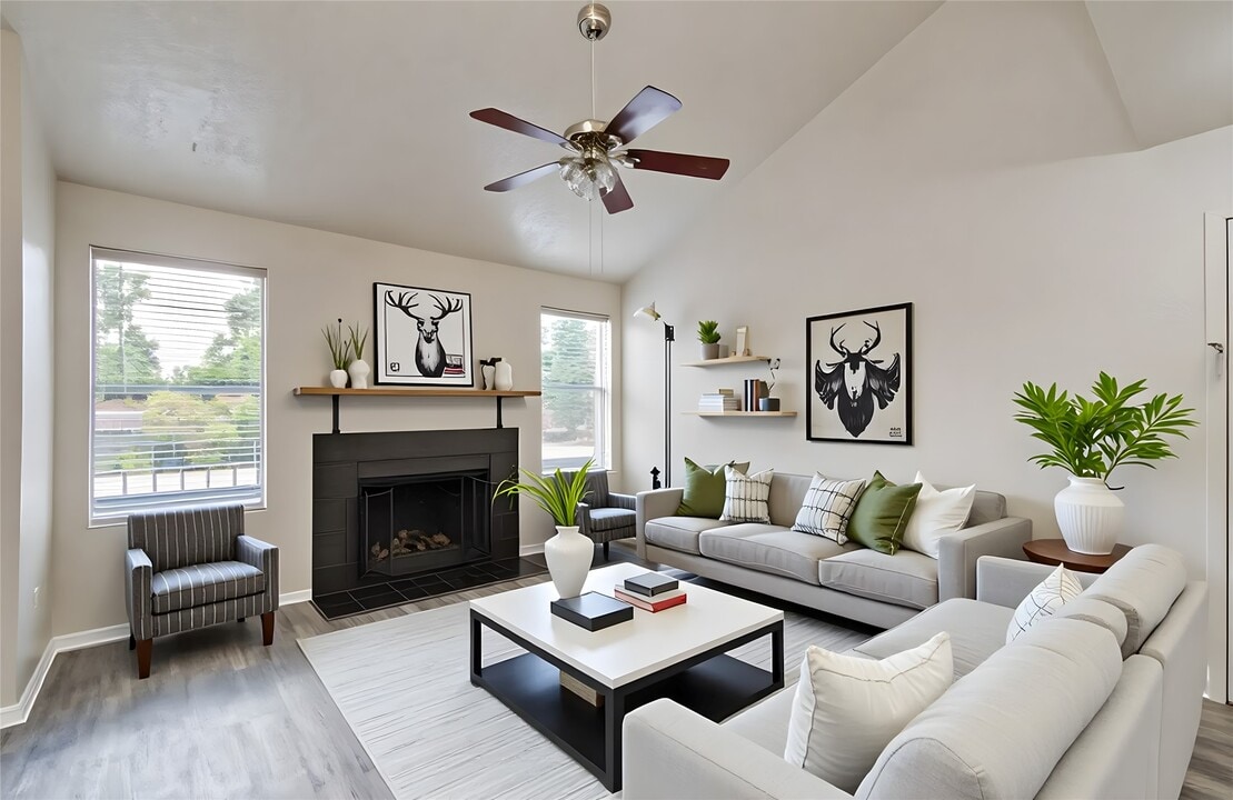 2021 Spenwick Dr in Houston, TX - Building Photo