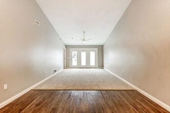 Villas at Victory Place in Perrysburg, OH - Foto de edificio - Building Photo