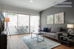 11645 Gorham Ave in Los Angeles, CA - Building Photo