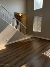 3950 S Sandhill Rd in Las Vegas, NV - Building Photo - Building Photo