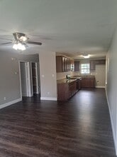 615 Royal Crest Dr in Mesquite, TX - Building Photo - Building Photo