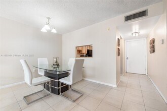 10625 SW 112th Ave in Miami, FL - Building Photo - Building Photo