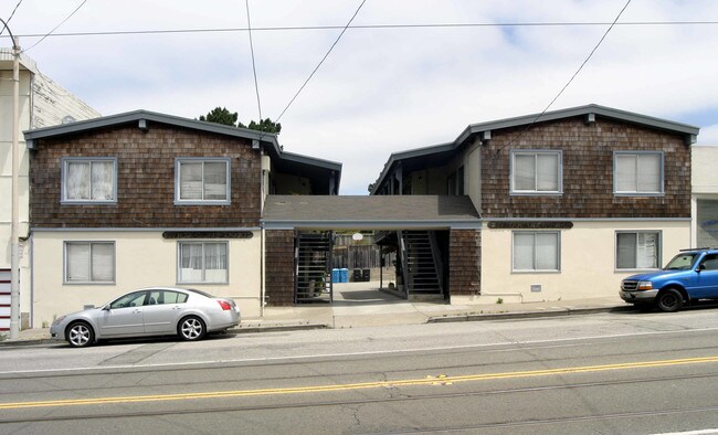 2818-2828 Taraval St in San Francisco, CA - Building Photo - Building Photo