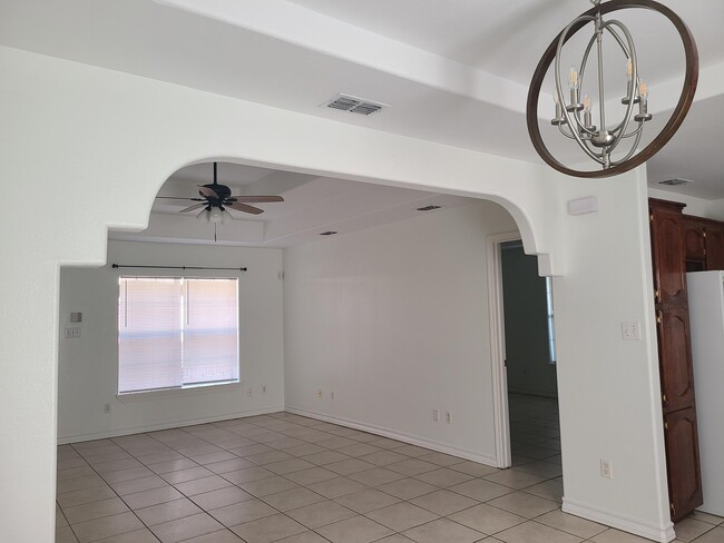 2708 Presidio Dr, Unit 2