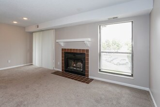 Chimneys of Oak Creek Apartments in Kettering, OH - Foto de edificio - Interior Photo