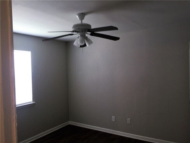 4302 Lake Rd-Unit -8 in Killeen, TX - Foto de edificio - Building Photo