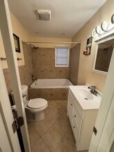 2653 Madrid St in New Orleans, LA - Foto de edificio - Building Photo