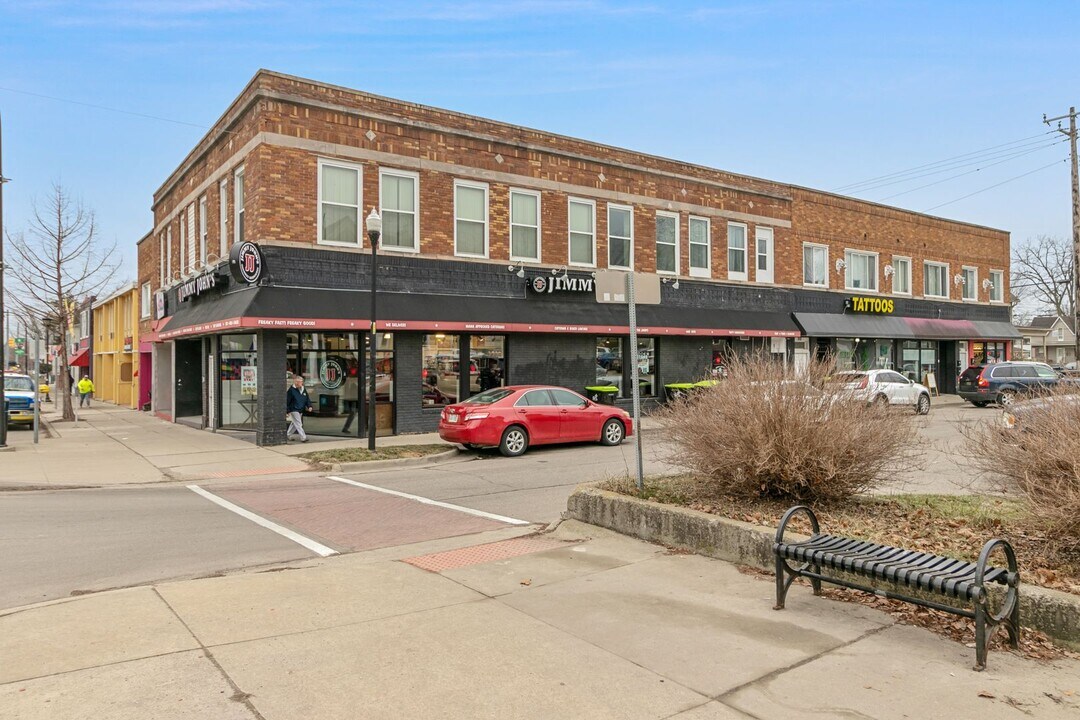537-537 W Cross St in Ypsilanti, MI - Building Photo