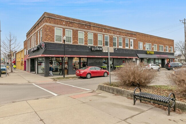 property at 537-537 W Cross St