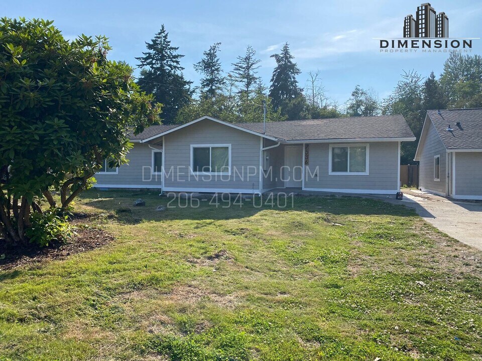 7536 E McKinley Ave in Tacoma, WA - Building Photo