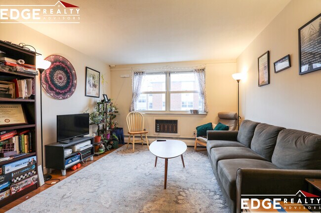 11 Commonwealth Ct, Unit 10 in Boston, MA - Foto de edificio - Building Photo