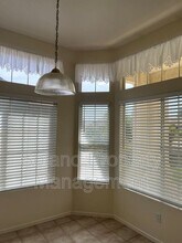 480 Stern Dr in Dixon, CA - Building Photo - Building Photo