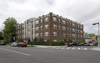 2045 Commonwealth Ave Apartments