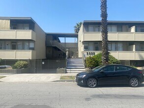 3595e in Long Beach, CA - Building Photo - Building Photo