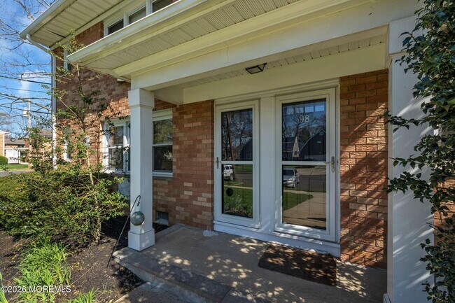 96 East Ave in Atlantic Highlands, NJ - Foto de edificio - Building Photo