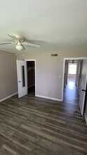 2325 W Pensacola St in Tallahassee, FL - Building Photo - Building Photo
