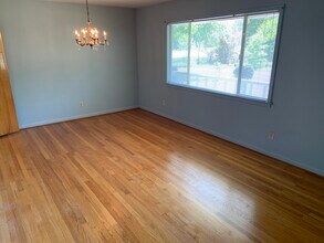 56 Meadowlane Dr in Laurel, MS - Building Photo - Building Photo