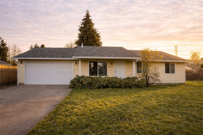 property at 7415 NE 64th Cir