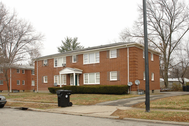 3403 Rowena Rd in Louisville, KY - Foto de edificio - Building Photo