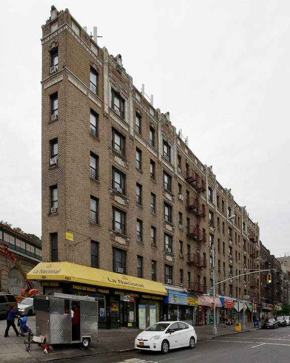 151-169 Nagle Ave in New York, NY - Building Photo