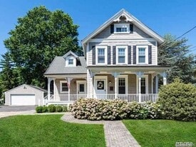21 Franklin Ave in Glen Cove, NY - Building Photo
