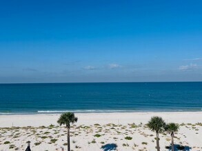 555 Gulf Way in St Pete Beach, FL - Building Photo - Building Photo
