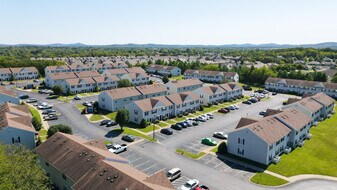 Rollingwood Apartments in Lebanon, TN - Building Photo