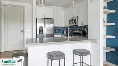 3706 Goodwin Ave, Unit 264 in Austin, TX - Foto de edificio - Building Photo