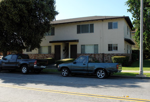 1560 Alberta Ave Apartments