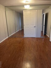 2 Bay Club Dr in Queens, NY - Building Photo - Building Photo