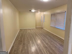 374 E Monroe Ave in Ashburn, GA - Building Photo - Building Photo