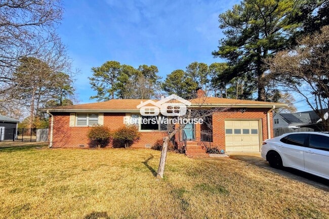 property at 3904 S Rd