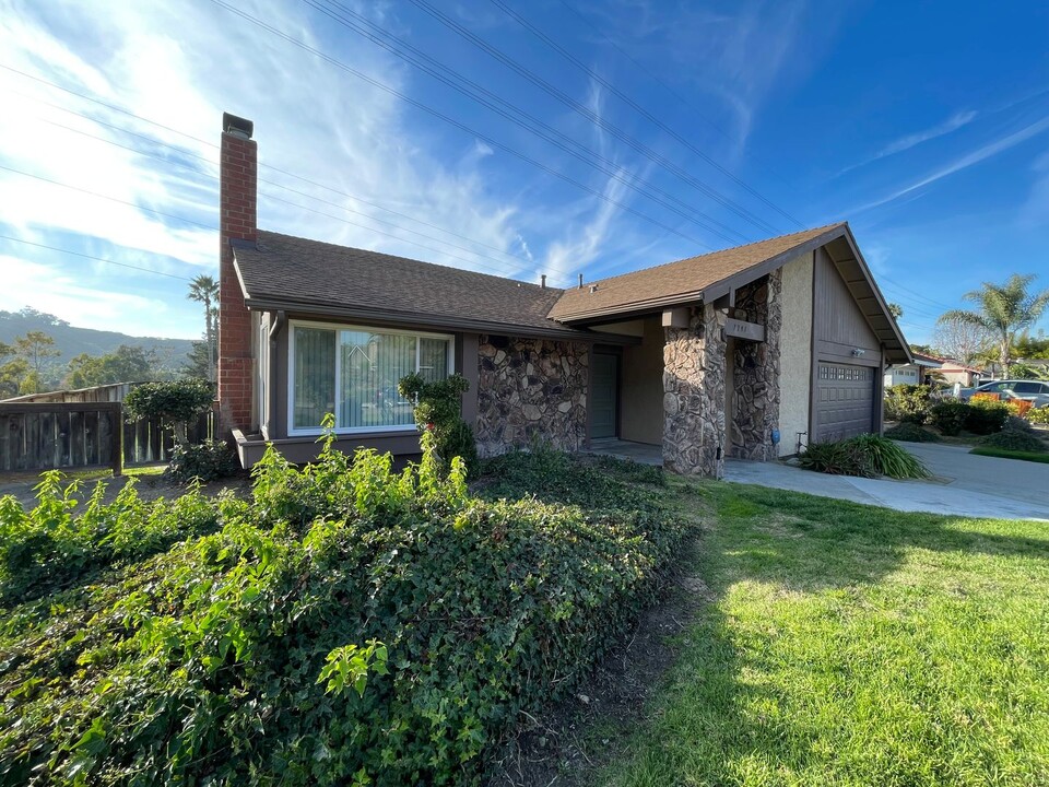 7791 Falda Pl in Carlsbad, CA - Building Photo