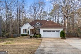 156 Azalea Dr in Winder, GA - Building Photo