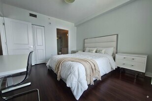1250 S Miami Ave, Unit 2011 in Miami, FL - Building Photo