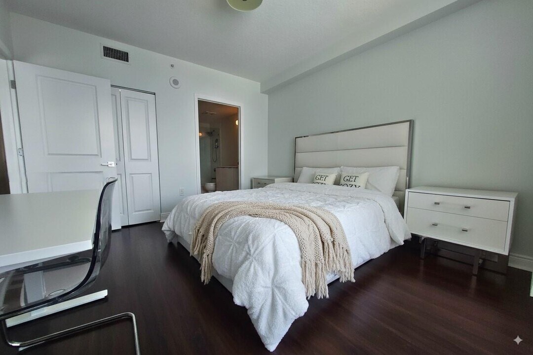 1250 S Miami Ave, Unit 2011 in Miami, FL - Building Photo