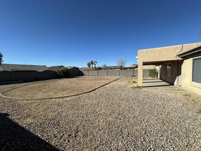 11313 E Roscoe Ave in Mesa, AZ - Foto de edificio - Building Photo