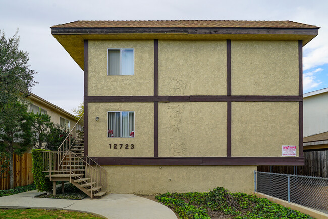 12723 Caswell Ave in Los Angeles, CA - Building Photo - Building Photo