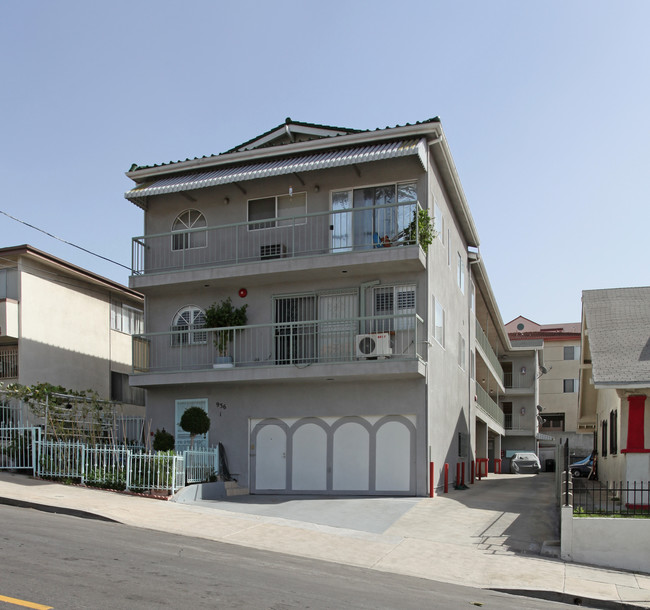 936 Centennial St in Los Angeles, CA - Foto de edificio - Building Photo