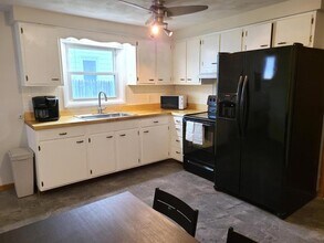 2326 White Oak Ave in Fort Wayne, IN - Building Photo - Building Photo