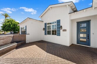 4145 E Campbell Ave in Phoenix, AZ - Building Photo - Building Photo