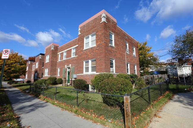 969 Randolph St NW in Washington, DC - Foto de edificio - Building Photo